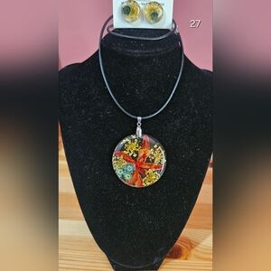 Floral Pendant Necklace